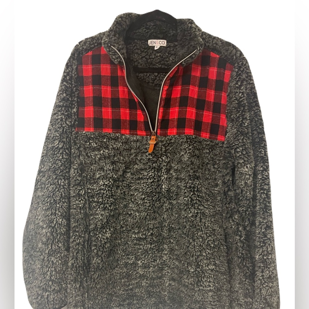 Jen and Co gray/red plaid Sherpa pullover sweater